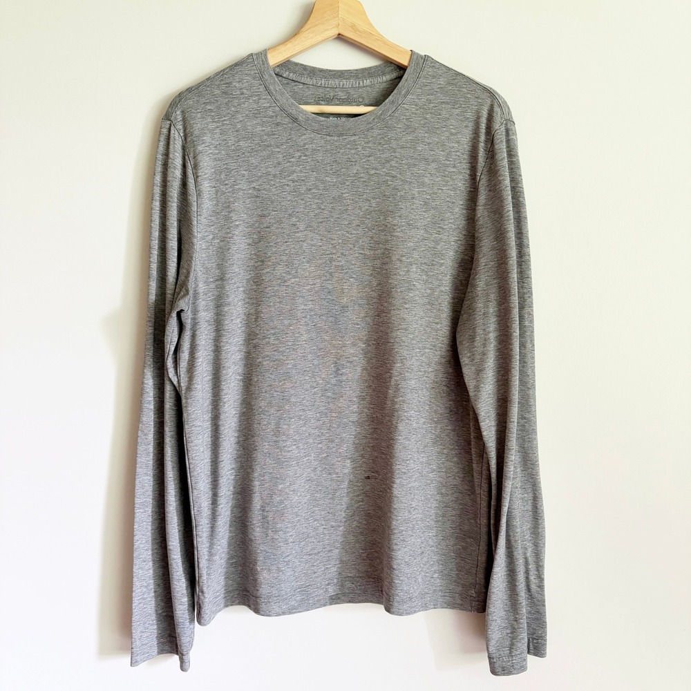 Outdoor Voices Mens CloudKnit Long Sleeve T-Shirt Size Small Gray Soft Athletic